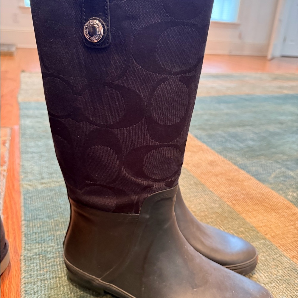 Black Patterned Rain Boots